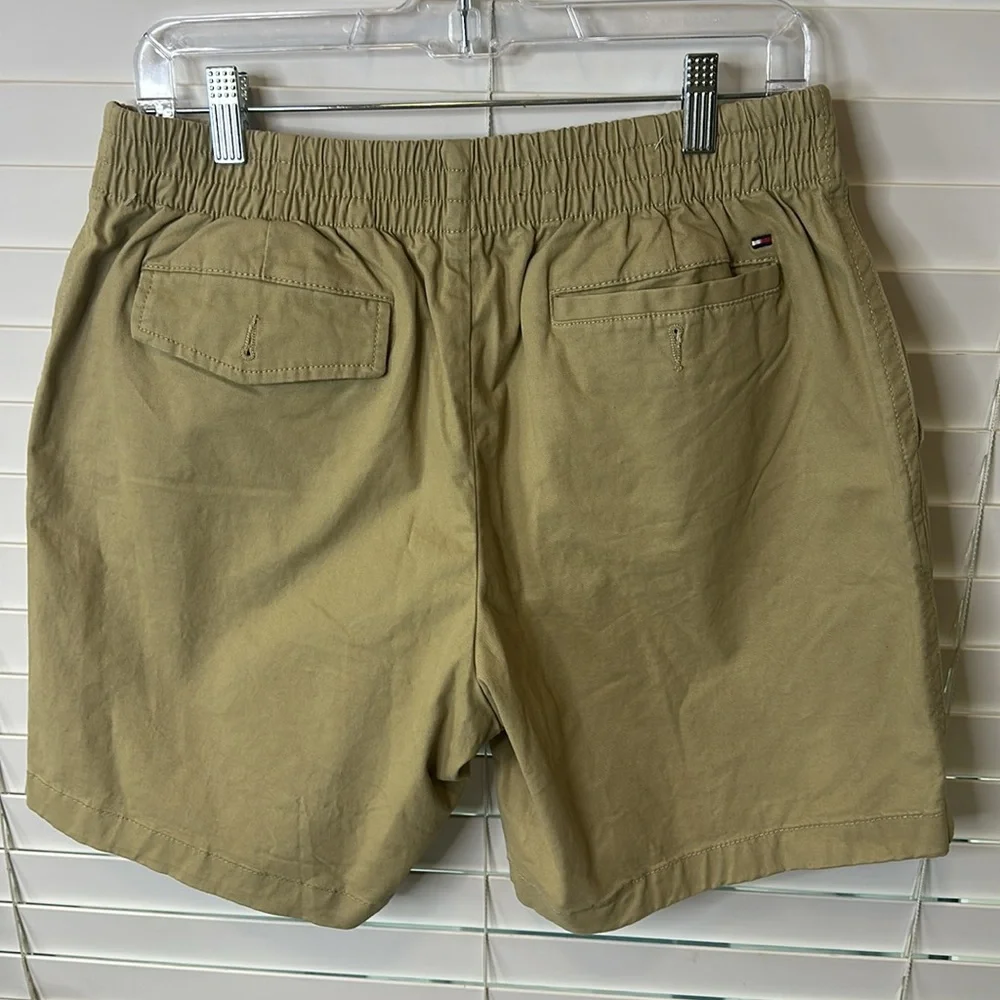 NWT .SIZE-M..97%COTTON..TOMMY-HILFIGER—Tan Flat Front Shorts - Picture 3 of 13